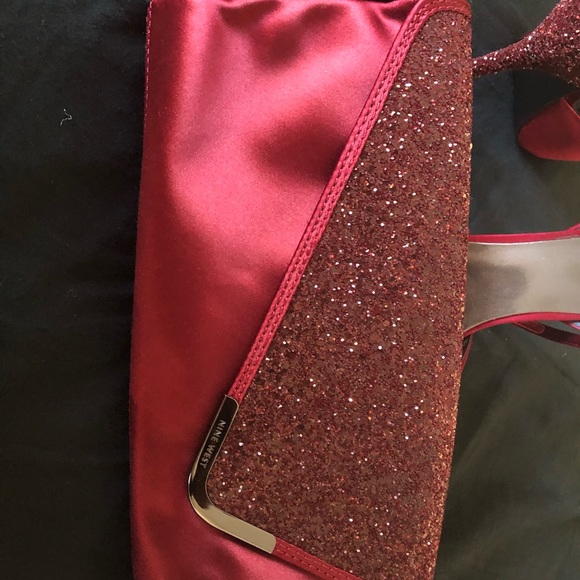 Nine West Elegant Shoes and Clutch Combo - Picture 6 of 8